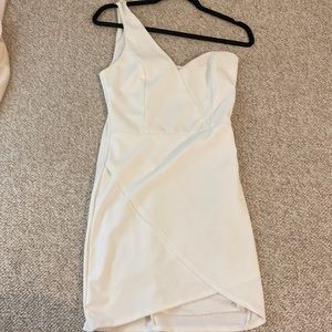 Blue blush size M worn twice for wedding festivities